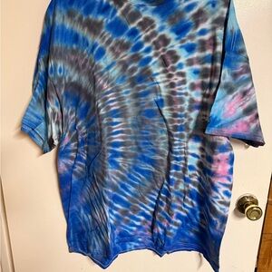 Tie-Dye T-Shirt in Blue and Pink